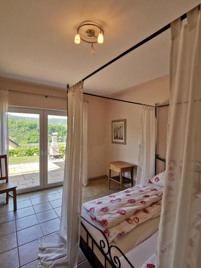 Weingut Amlinger&Sohn Apartment Neef Ngoại thất bức ảnh