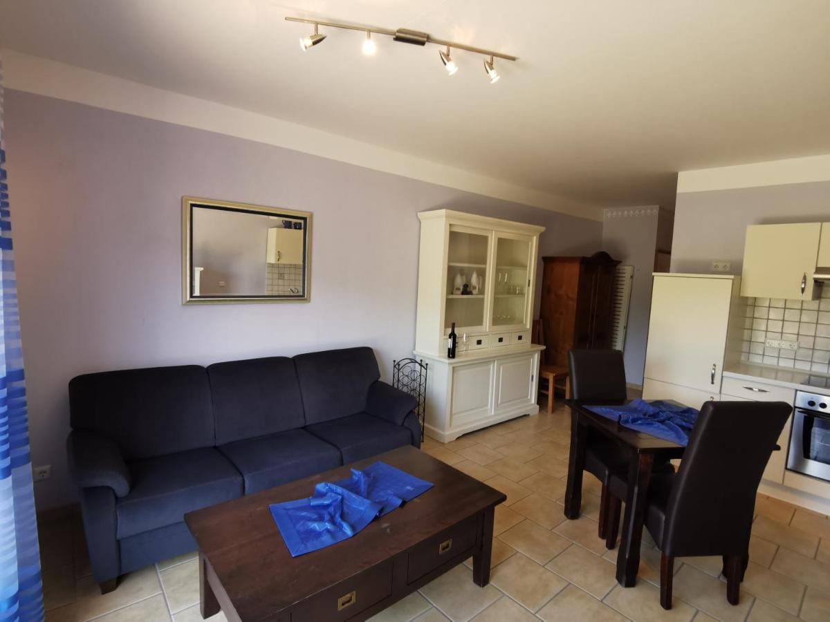 Weingut Amlinger&Sohn Apartment Neef Ngoại thất bức ảnh