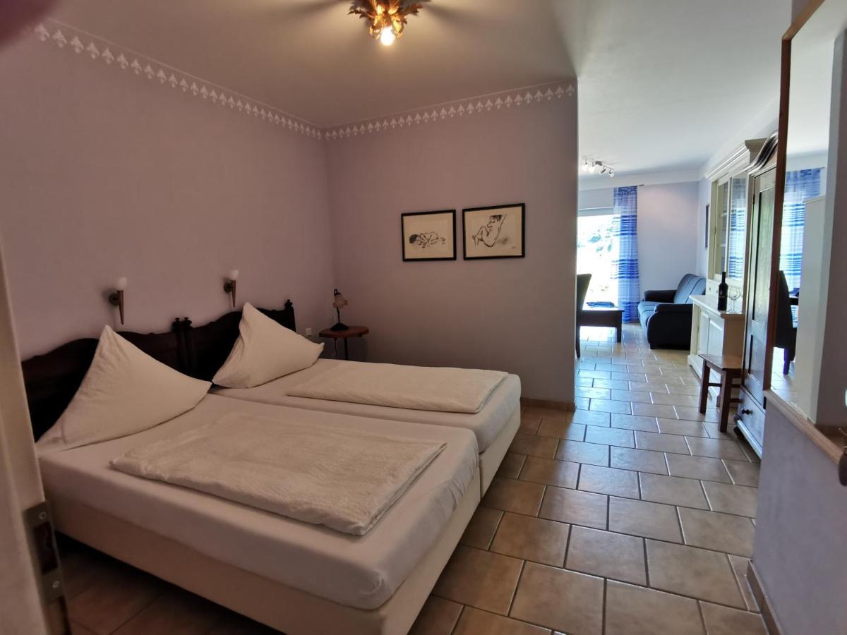 Weingut Amlinger&Sohn Apartment Neef Ngoại thất bức ảnh